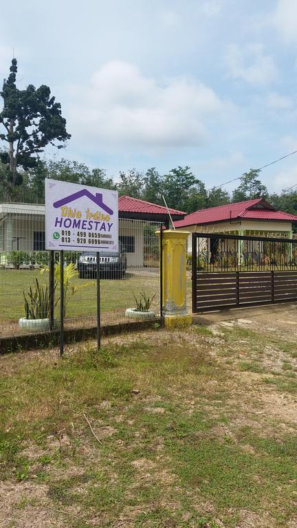 Dhia Irdina Homestay Paya Rewak Екстер'єр фото