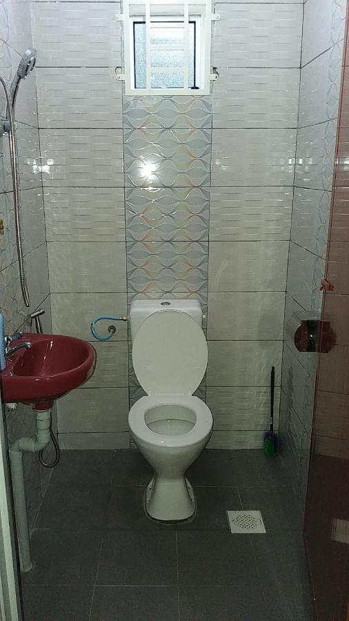 Dhia Irdina Homestay Paya Rewak Екстер'єр фото